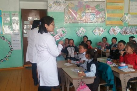 ЕБС-ИЙН СУРАГЧДАД “АМНЫ ХӨНДИЙН АРИУН ЦЭВРИЙГ САХИХ,ШҮДЭЭ ЗӨВ УГААЖ ХЭВШИХ ДАДАЛД СУРГАХ СУРГАЛТЫГ ЗОХИОН БАЙГУУЛАВ. 
