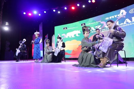 Мөсөн морин хуурыг Норвегийн олон улсын мөсний наадамд оролцуулна