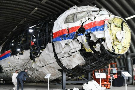 “MH17” онгоцыг сүйрүүлсэн зэвсгийг Путин нийлүүлсэн гэв