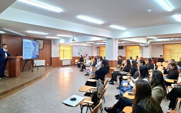 МАНДАХ ИХ СУРГУУЛЬ АХИСАН ТҮВШНИЙ СУРГУУЛИЙН МАГИСТРЫН ХӨТӨЛБӨРИЙН ХИЧЭЭЛИЙН ШИНЭ ЖИЛИЙН НЭЭЛТ БОЛЛОО
