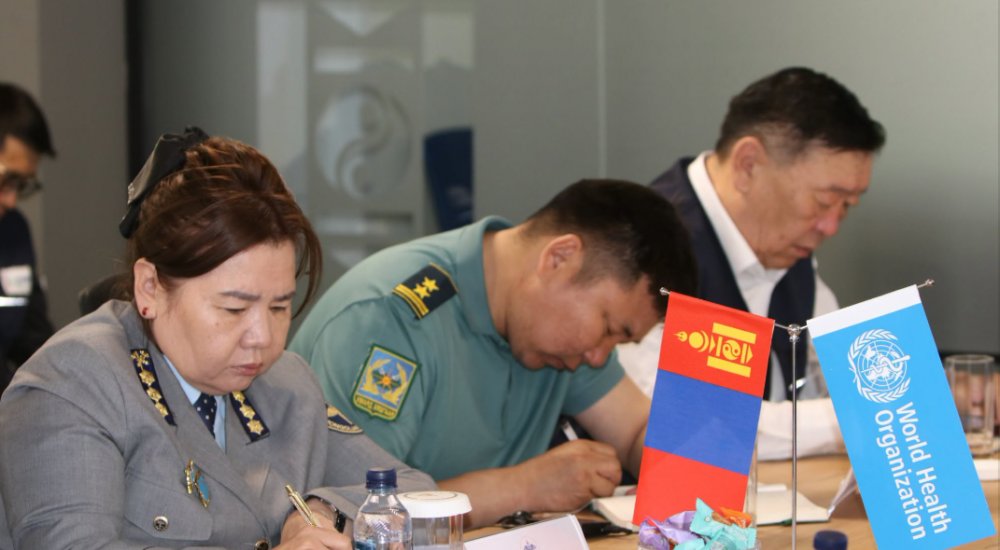 ДЭМБ-ЫН НОМХОН ДАЛАЙН БАРУУН БҮСИЙН ЗАХИРАЛ АЛТАНБУЛАГ БООМТЫН ҮЙЛ АЖИЛЛАГААТАЙ ТАНИЛЦЛАА.