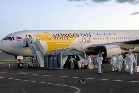 Франкфуртаас 261 иргэн эх орондоо ирлээ