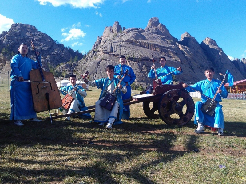 MONGOLIAN FOLKLORE PERFORMANCE 