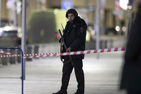 ОХУ-ын холбооны аюулгүй байдлын албаны гадаа буудалцаан гарч, нэг хүн амь үрэгдлээ
