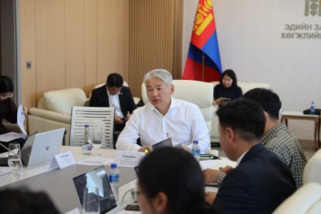 Ж.ЭНХБАЯР: ТАТВАР, НИЙГМИЙН ДААТГАЛЫН ӨРТЭЙ ШАЛТГААНААР ЗӨВШӨӨРЛИЙГ НЬ ГАЦААДАГ ХУУЛЬ БУС ШААРДЛАГЫГ СИСТЕМЭЭС ХАСАХ ЗЭРЭГ АЖЛУУД ЕСДҮГЭЭР САРЫН 30 ГЭХЭД ТОДОРХОЙ ХАРИУЛТТАЙ БОЛОХ ЁСТОЙ