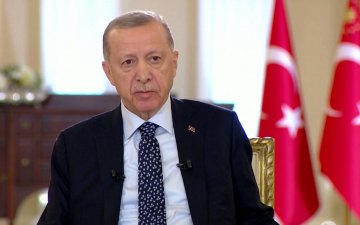 Телевизийн шууд нэвтрүүлгийн үеэр Туркийн Ерөнхийлөгч Режеп Тайип Эрдоганы бие гэнэт муудаж, эмнэлэгт хүргэгджээ
