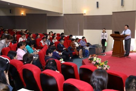 Хүүхдийг халдварт өвчнөөс сэргийлэх аяны хүрээнд сургуулийн эмч нарт сургалт зохион байгууллаа