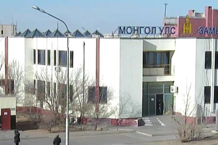 Монгол-Хятадын хилийн авто замын боомт баяраар дөрөв хоног амарна