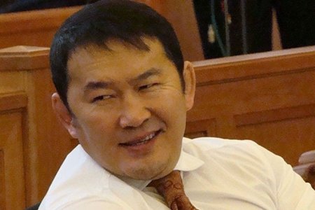 Ц.ТУВААН АН-ЫН ДАРГАД НЭР ДЭВШИГЧДИЙГ Х.БАТТУЛГЫН ХҮМҮҮСЭЭР БҮРДҮҮЛЖЭЭ 