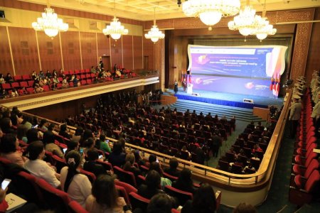 “Эдийн засгийн хөгжилд эмэгтэйчүүдийн оролцоог нэмэгдүүлэх нь” үндэсний чуулган эхэллээ 