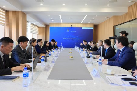 Монгол, Казахстаны худалдаа, эдийн засгийн хамтын ажиллагааг өргөжүүлэх талаар ярилцав