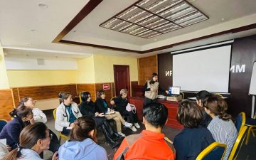 “УМАЙН ХҮЗҮҮНИЙ ЭСИЙН ЭМГЭГ СУДЛАЛЫН ШИНЖИЛГЭЭ АВАХ ЧАДАМЖИЙГ САЙЖРУУЛАХ” СУРГАЛТ АМЖИЛТТАЙ БОЛЖ ДУУСЛАА