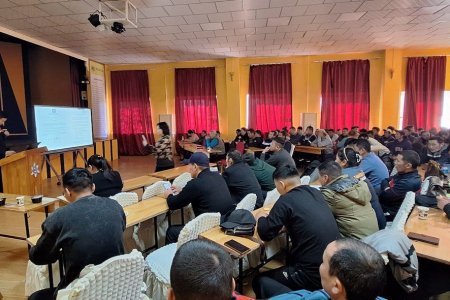 Ажилнуудыг чадавхижуулах сургалтад хамруулж байна