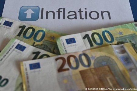 Европын Төв банк сүүлийн 10 гаруй жилийн хугацаанд анх удаа бодлогын хүүгээ өсгөхөөр бэлтгэж байна