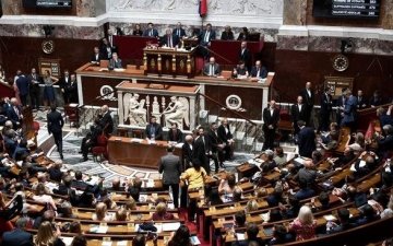 Франц улсын парламент тэтгэврийн системийн өөрчлөлттэй холбоотой мэтгэлцээнийг эхлүүллээ