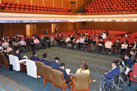 ”Бид хэрэглэгч” тэргэнцэртэй иргэдийн хэлэлцүүлэг боллоо