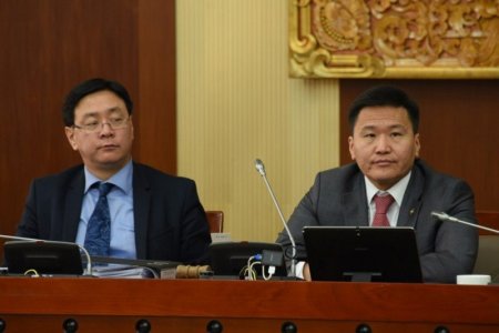 “Газрыг улсын тусгай хэрэгцээнд авах тухай” УИХ-ын тогтоолын төслийн анхны хэлэлцүүлгийг хийлээ