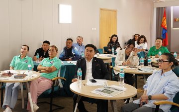 “ХӨДӨЛМӨРЛӨХ ЭРХИЙН МАРГААН ТАСЛАХ КОМИСС”-ЫН ГИШҮҮДИЙГ ЧАДАВХЖУУЛАХ СУРГАЛТ ЗОХИОН БАЙГУУЛАВ 