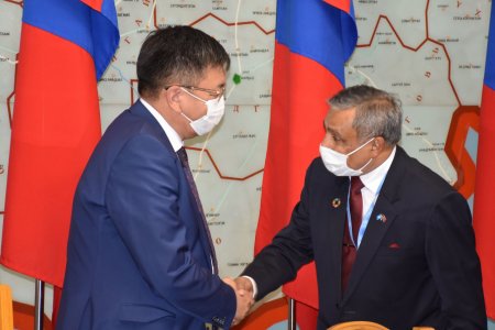 Люксенбургээс олгосон 1.1 тэрбум төгрөгийг эх, хүүхдийн эрүүл мэндийн үйлчилгээг сайжруулах, охид, эмэгтэйчүүдийн аюулгүй байдлыг хамгаалахад зарцуулна