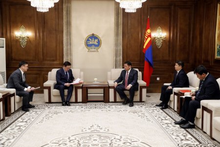 Нийт хүүхдийн 80 хувьд мөнгөн тэтгэмж олгох тухай тогтоолын төслийг УИХ-д өргөн барилаа