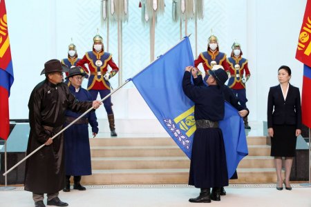 МУ-ын Ерөнхийлөгч Х.Баттулга “Монголын Ардчилсан холбоо” төрийн бус байгууллагыг Монгол Улсын Баатар цолоор шагналаа