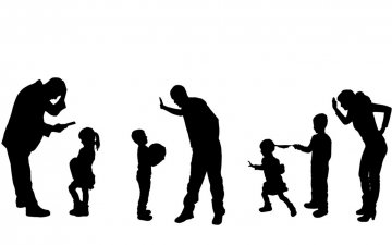 Дэлхий дахинд хөл хорионоос үүдэлтэй гэр бүлийн хүчирхийлэл нэмэгдэж байна