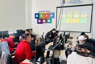 ХАН-УУЛ ДҮҮРГИЙН АХМАД НАСТАН БОЛОН ТУЛГУУР ЭРХТНИЙ БЭРХШЭЭЛТЭЙ ИРГЭДЭД ЦАХИМ УР ЧАДВАР ОЛГОХ СУРГАЛТ ЗОХИОН БАЙГУУЛАВ.