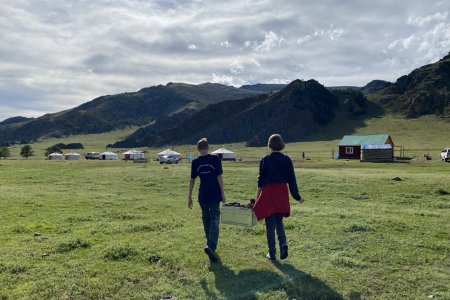 TRAVELING IS ONE OF THE BEST FORMS OF EDUCATION FOR YOUR KIDS