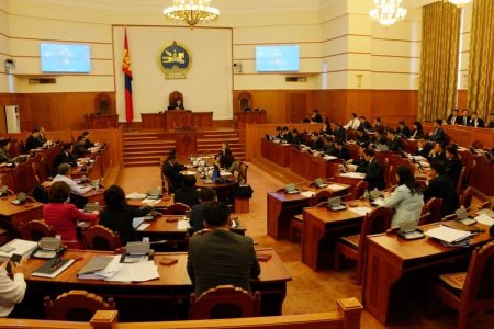 Төсвийн тодотгол болон дагалдах хуулиудыг эцэслэн баталлаа