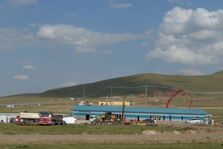 Зүүн бүсэд баригдаж буй шахмал түлшний үйлдвэрийг хугацаанд нь ашиглалтад оруулахыг даалгалаа