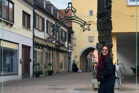 Герман улс, Nürnberg хотын ойролцоох жижиг хотод соёлын солилцооны хөтөлбөрөөр ирсэн.