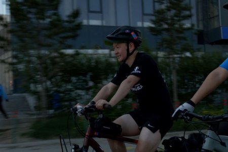 Дугуйтай парадад 280 орчим дугуйчид оролцжээ