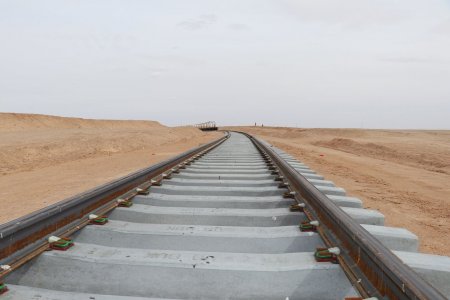 Тавантолгой-Зүүнбаян чиглэлийн эхний 43.5 километр төмөр замыг барьж дуусгажээ