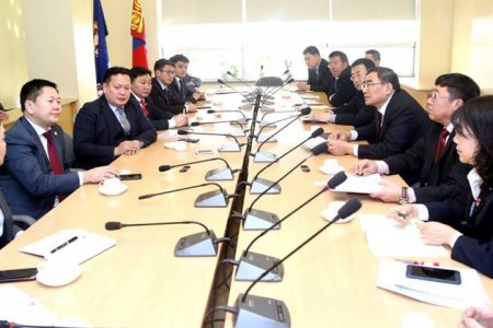 1008 айлын орон сууц бүхий “НОГООН НУУР” хорооллын төслийн ажлын явцтай танилцлаа