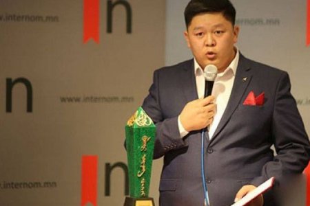 “Болор үзэг – Сэтгүүлзүй” сангаас бүтээлийн уралдаан зарлалаа