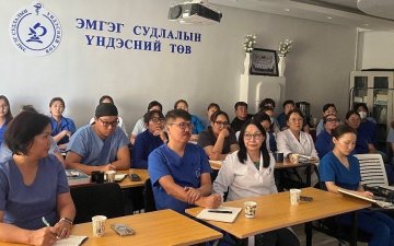 ЭМГЭГ СУДЛАЛЫН ҮНДЭСНИЙ ТӨВИЙН АЖИЛЧДАД АРХИВ, АЛБАН ХЭРЭГ ХӨТЛӨЛТИЙН ТАЛААР СУРГАЛТ ЗОХИОН БАЙГУУЛЛАА.