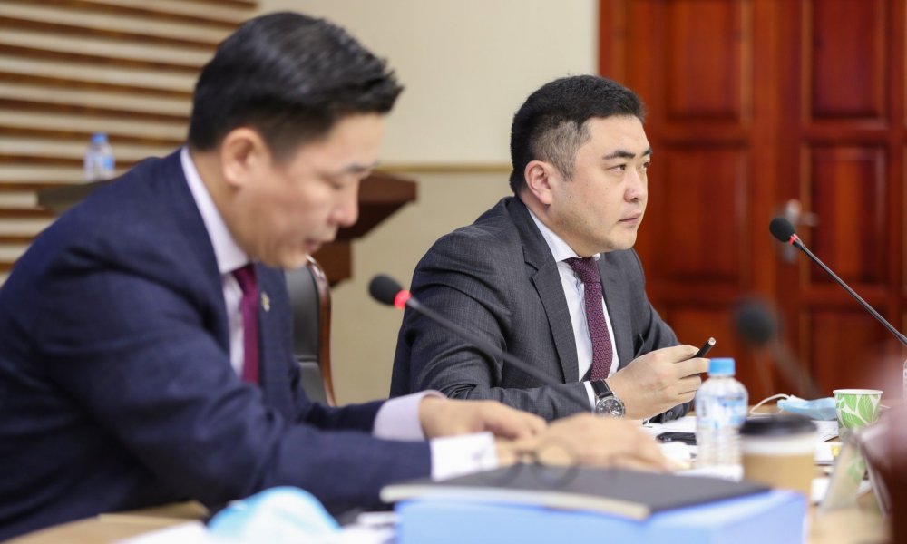 БОЛОВСРОЛЫН ЕРӨНХИЙ ХУУЛИЙН ТӨСӨЛД ҮЕ ҮЕИЙН САЙД, ДЭД САЙД, ТӨРИЙН НАРИЙН БИЧГИЙН ДАРГА НАР САНАЛАА ИЛЭРХИЙЛЛЭЭ  