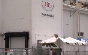 Дэлхийн хамгийн том мах боловсруулах үйлдвэрийн “JBS” компани цахим халдлагад өртжээ