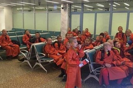  Энэтхэгээс ламхай хүүхдүүдийг авч ирэхээр тусгай үүргийн онгоц хөөрлөө