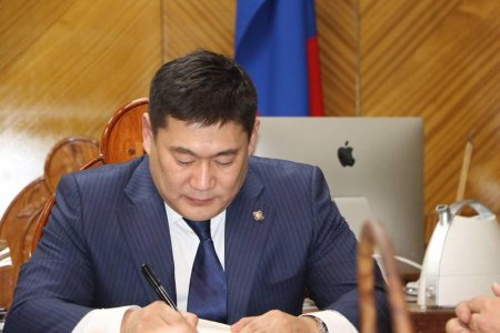 Л.Оюун-Эрдэнэ Хөгжлийн банкны ТУЗ-ын удирдлагуудыг дуудаж, үүрэг өглөө