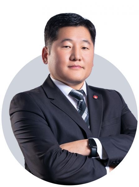 L. Munkhbaatar