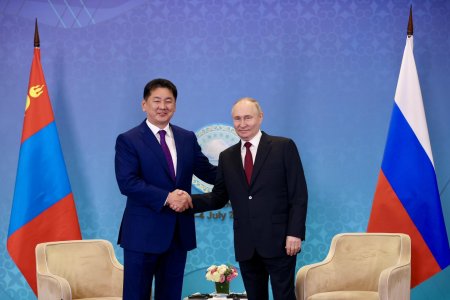 Ерөнхийлөгч У.Хүрэлсүхэд ОХУ-ын Ерөнхийлөгч В.В.Путин баяр наадмын мэндчилгээ ирүүлжээ