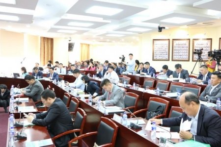 Улаанбаатар хотын захирагчийг томилох асуудлыг ирэх даваа гарагт хэлэлцэхээр боллоо