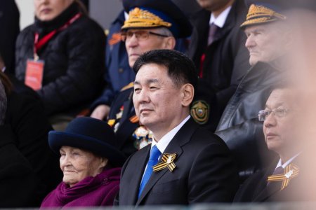 Монгол Улсын Ерөнхийлөгч У.Хүрэлсүх Ялалтын баярын ёслолд оролцлоо