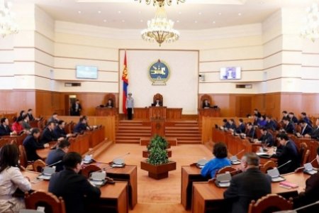 Зарим улсад суугаа Элчин сайд нарыг эгүүлэн татаж, шинээр томилов