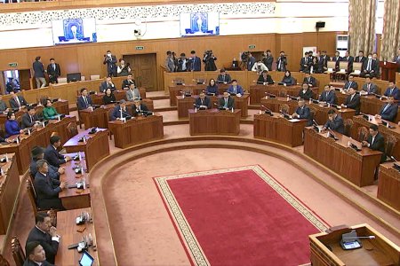 Хувийн нэмэлт тэтгэврийн тухай хуулийн төслийг хэлэлцэж эхэллээ