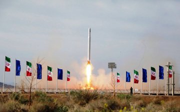 Иран улс түүхэндээ анх удаа цэргийн зориулалттай хиймэл дагуул хөөргөжээ