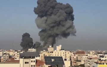 Израилын хуурай замын зэвсэгт хүчин газын зурваст нэвтэрч Хамас зэвсэгт бүлэглэлийн байршилд цохилт өгсөн байна