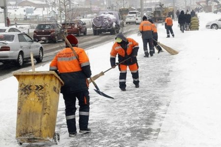 Зам талбайг өглөөний 05:00 цагаас эхлэн цэвэрлэж байгаа гэв