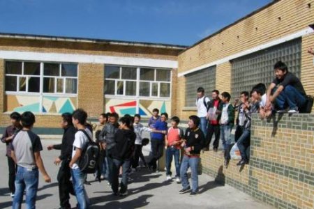 PC тоглоомын газруудыг хааж, сургууль цэцэрлэгийн дээвэр дээрх үүрэн телефоны антенуудыг авах үүрэг өглөө